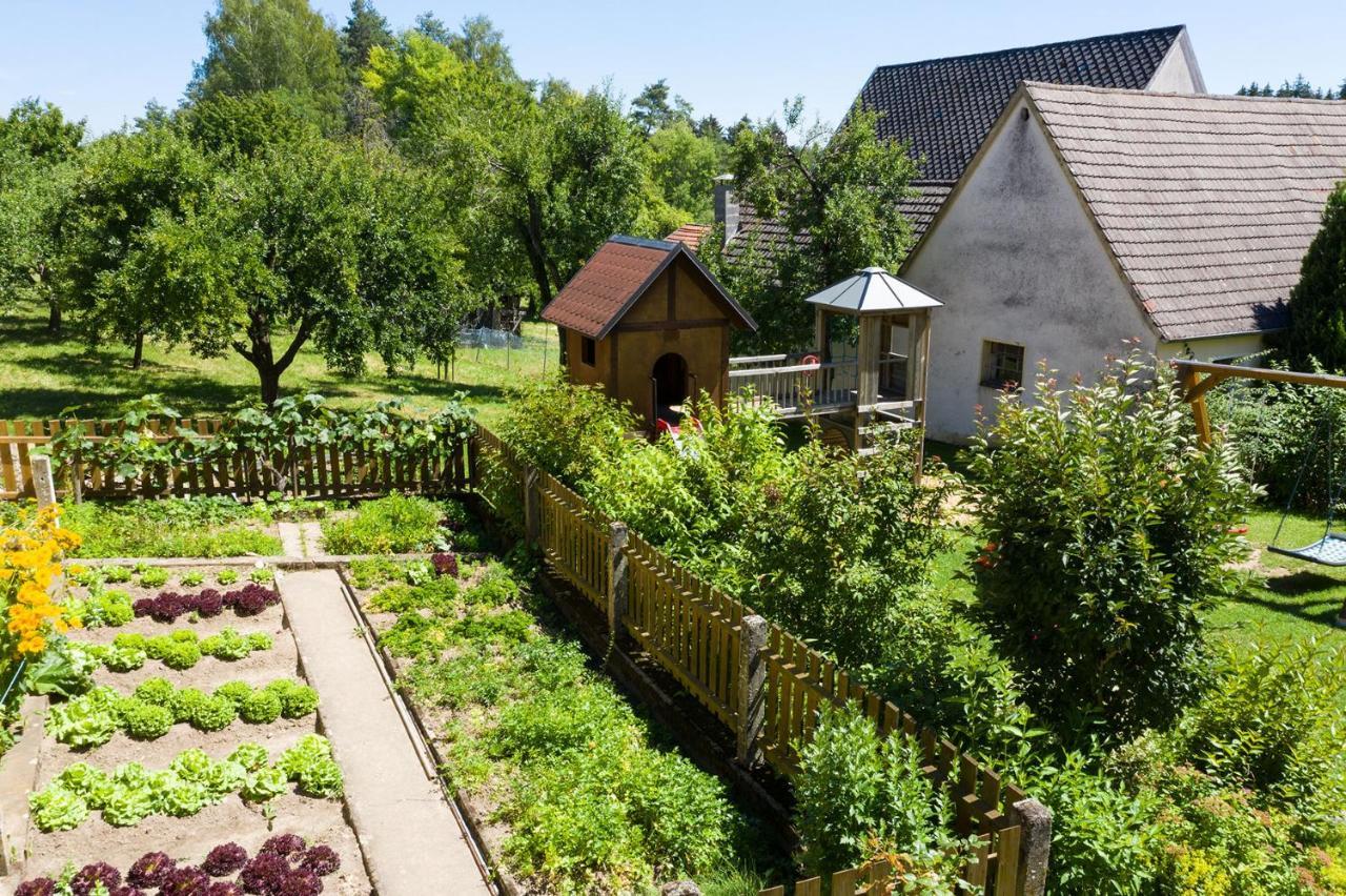 Gasthof-Pension Brauner Hirsch In Alfeld - Mittelfranken Esterno foto