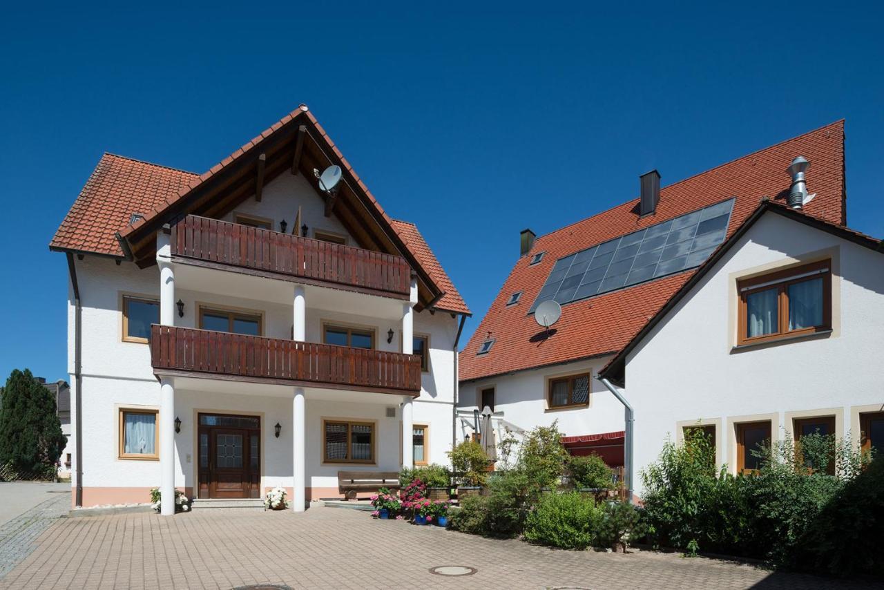 Gasthof-Pension Brauner Hirsch In Alfeld - Mittelfranken Esterno foto